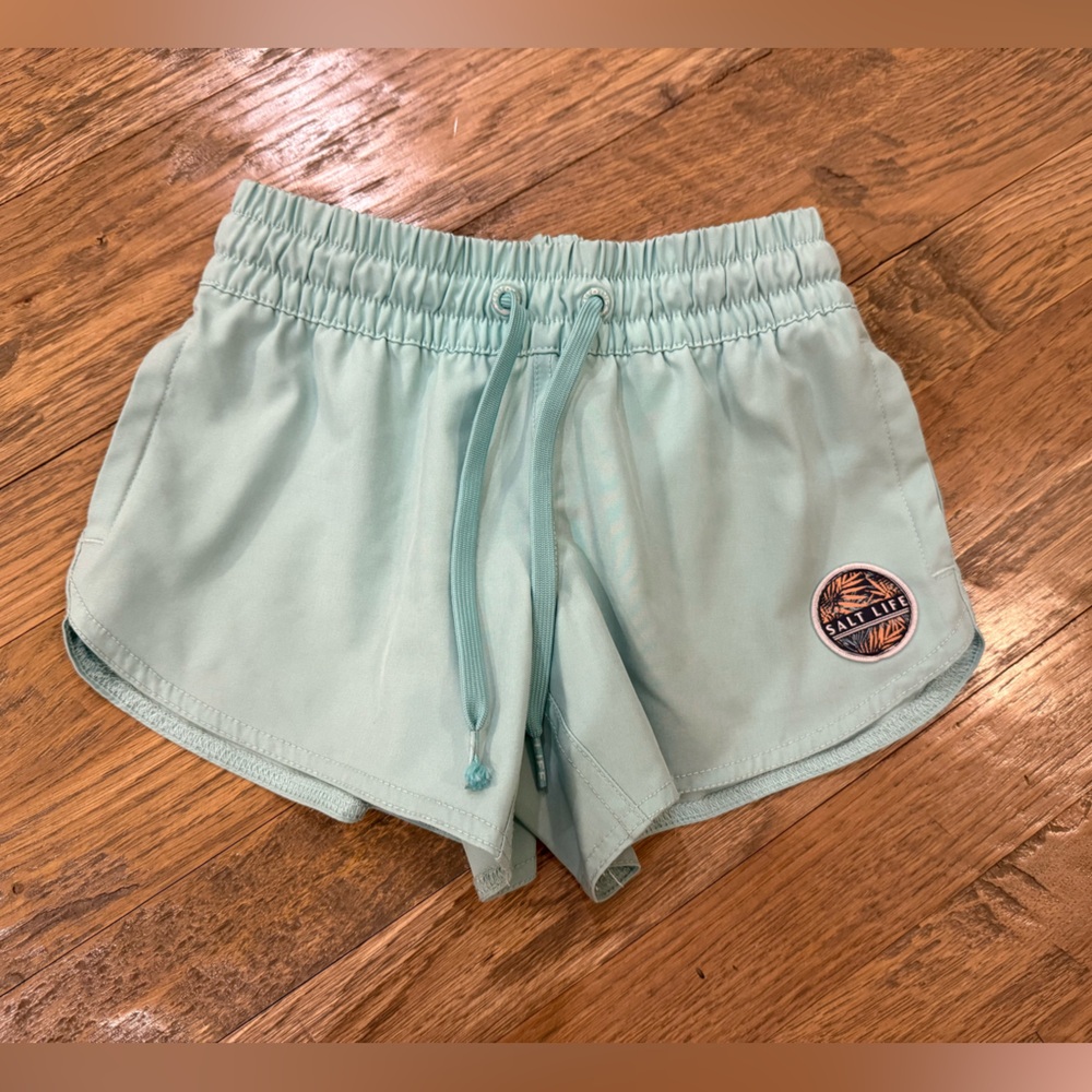 Girls Salt Life Shorts Small
